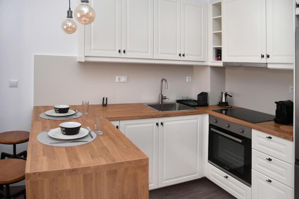 Modern Apartment In Ipitou, Plaka 아테네 외부 사진